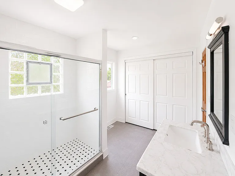 254 Thornhurst Rd — Photo 17
