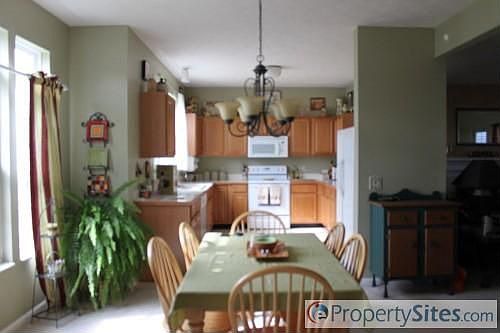 3rd image of 11044 Winterwood Ln