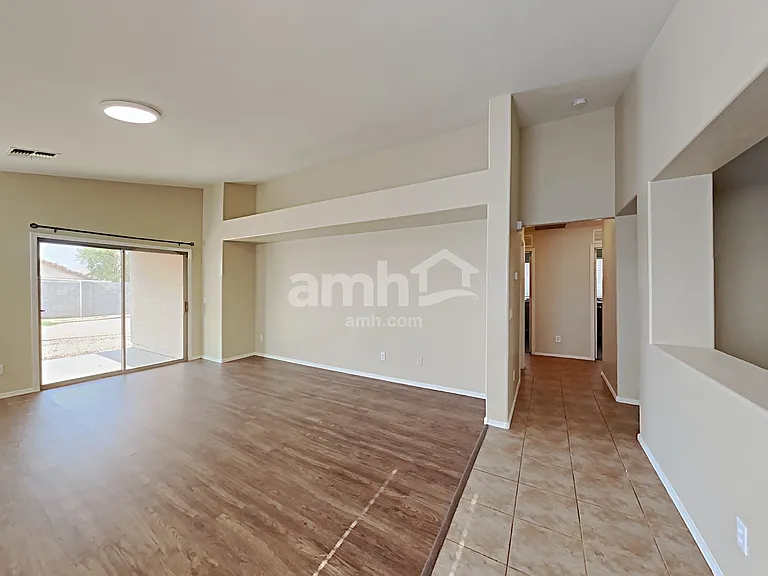 3614 W Vineyard Rd — Photo 6