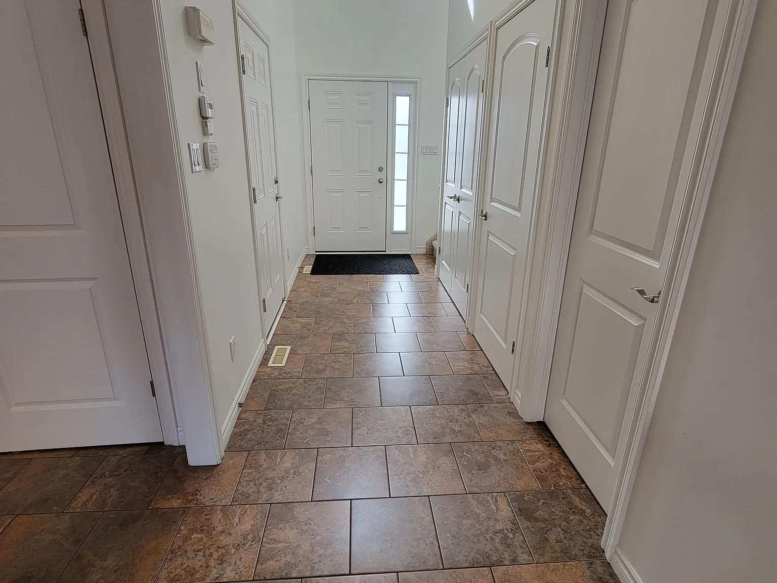3 bed, $2,600 — Photo 3