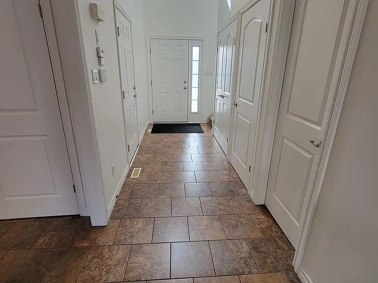 2089 Beaverbrook Ave #12 — Photo 3