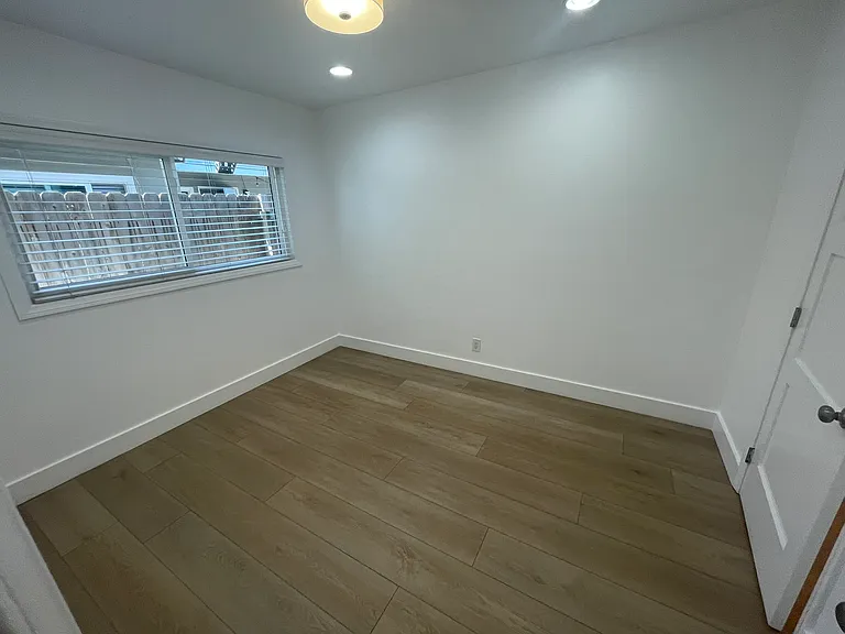 1604 Clay St #1604 — Photo 11