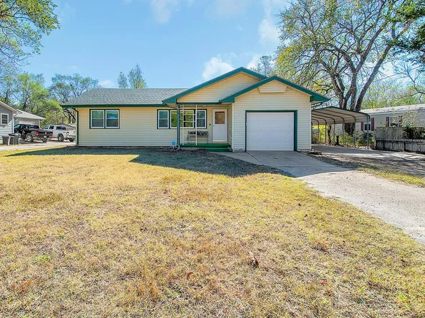 123 W 83rd St S, Haysville, KS 67060