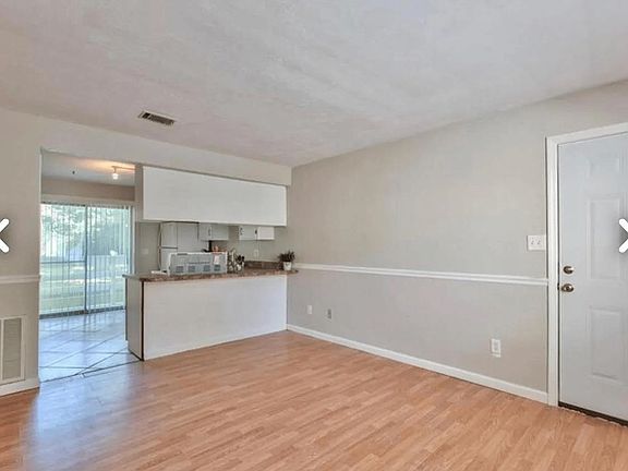 2nd image of 1027 Crossing Brook Way APT A