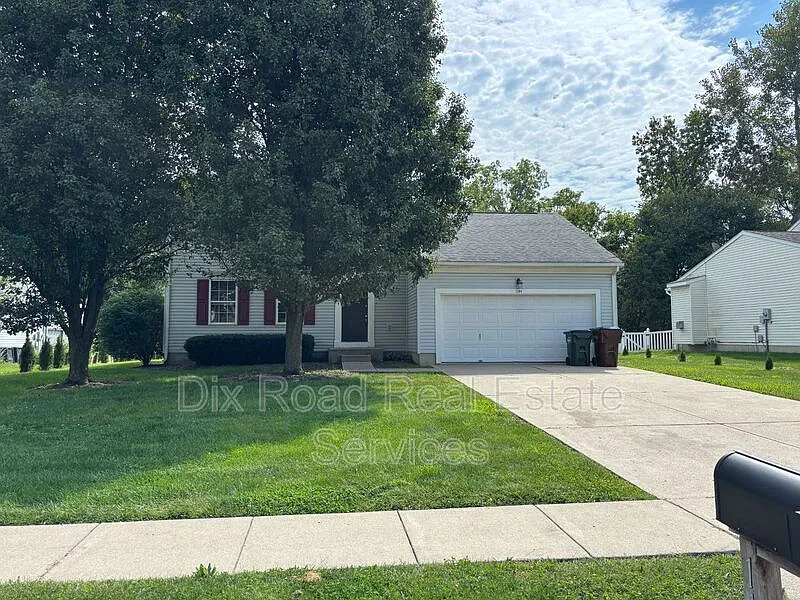 3 bed, 2.5 bath, 1540 sqft, $2,295 — Photo 1