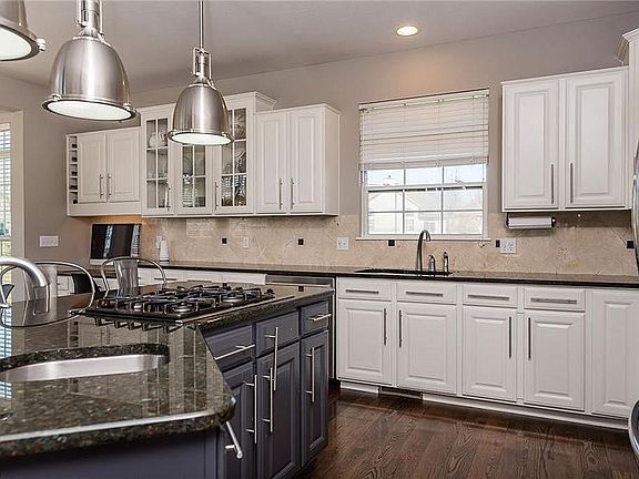 5th image of 9462 Lister Ln