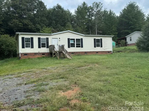 2968 Dalton Dr, Morganton, NC 28655