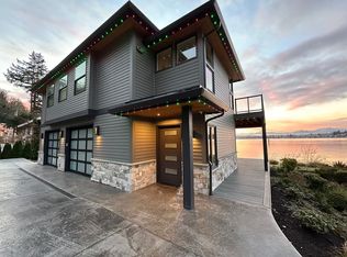 3156 Beach Dr E, Port Orchard, WA 98366