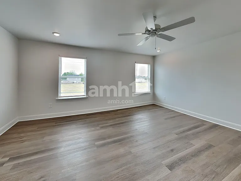 330 Golucke Way — Photo 9