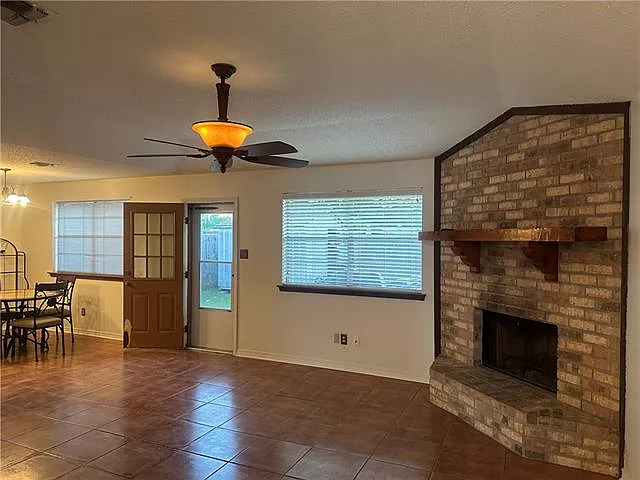 2117 Van Arpel Dr — Photo 6