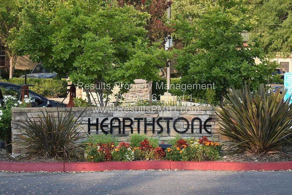 1 bed, 816 sqft, $1,800 — Photo 1