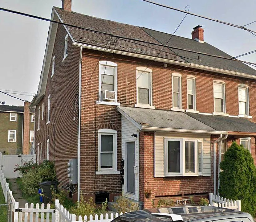 1017 Seneca St #1