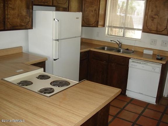 4th image of 2952 N Palo Verde Ave