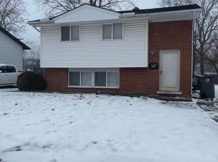 26136 Carlysle St, Inkster, MI 48141