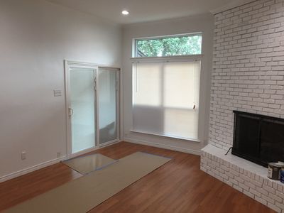 3609 Stables Ln, Dallas, TX, 75229