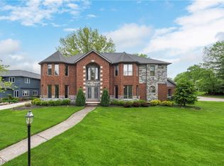 14931 Regency Dr, Strongsville, OH 44149