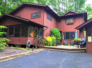 2110 White Goose St, Tobyhanna, PA
