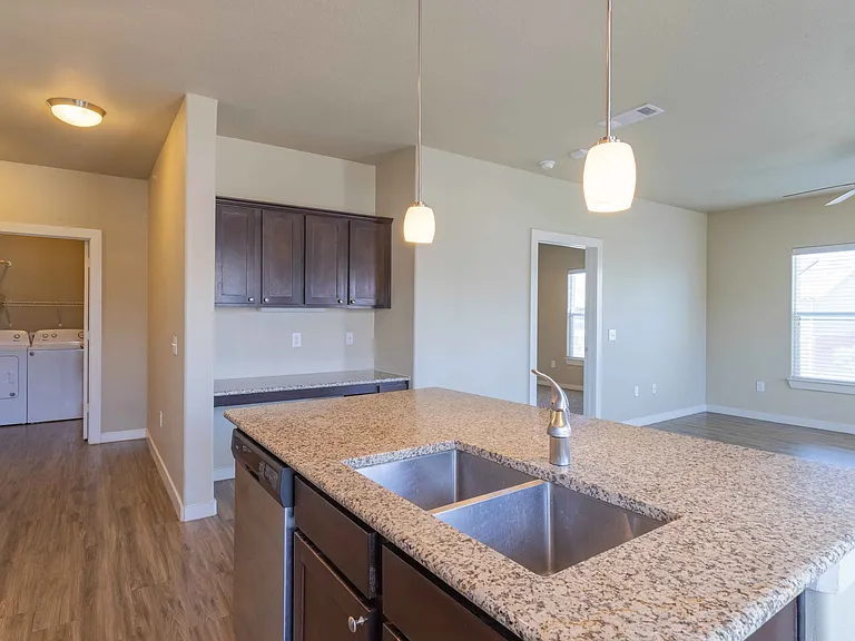 Century Palm Bluff — Photo 26