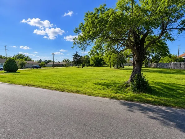 0 14th St Lot 1 & 2, Pt Arthur, TX 77640