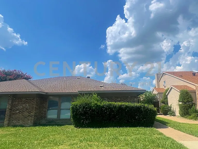 3037 Airhaven St — Photo 1