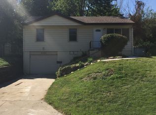 3326 N 56th St, Omaha, NE 68104