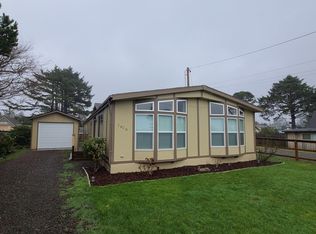 7020 Glen Ave, Gleneden Beach, OR 97388