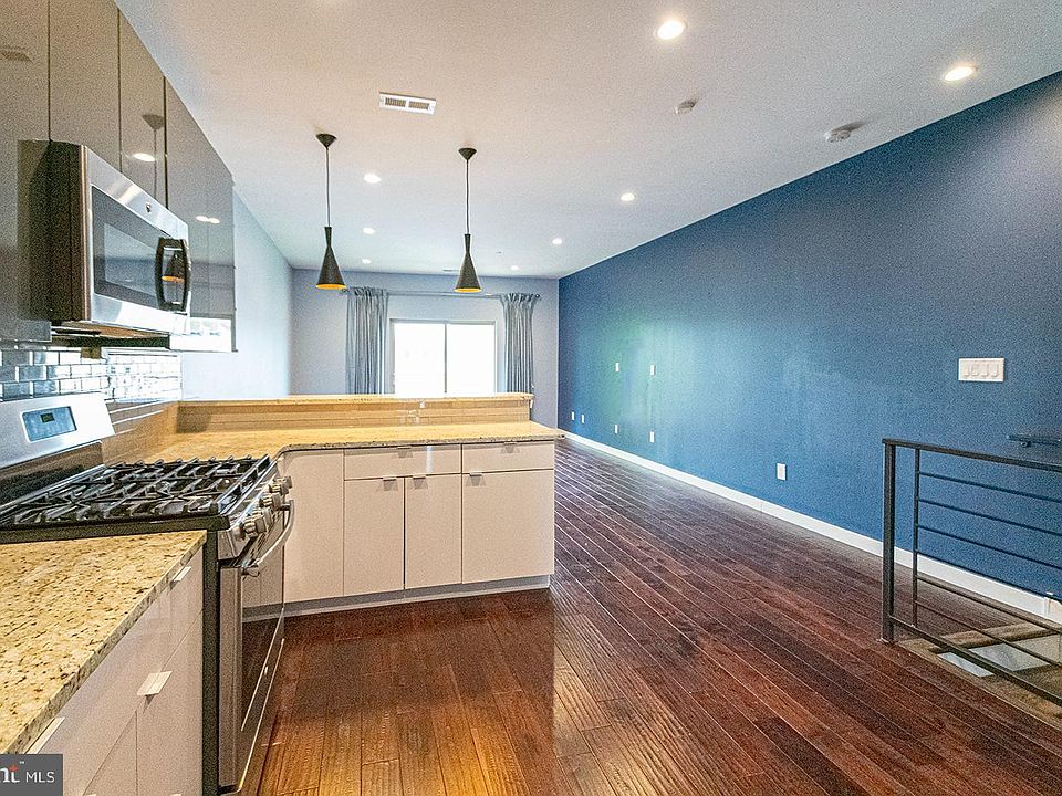 1st image of 1619 N Marshall St #B
