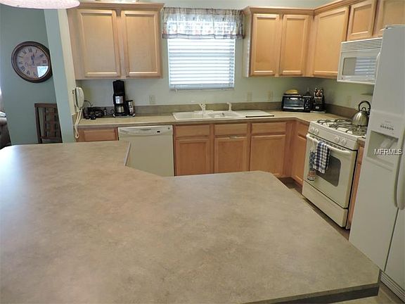 3rd image of 2107 Darlington Dr