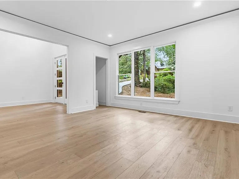 3196 Towerview Dr NE — Photo 59
