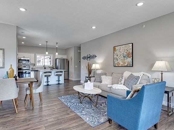 4th image of 22286 Lilac Ln