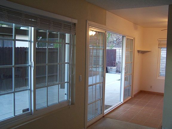 4th image of 4765 Colony Dr