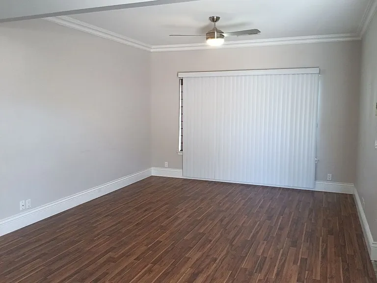 506 Phoenix Ave NW — Photo 5