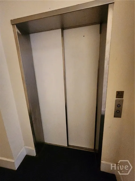 2 bed, 2.0 bath, 1098 sqft, $2,600 — Photo 3