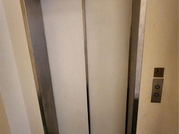 3rd image of 101 W Oglethorpe Ave APT 407