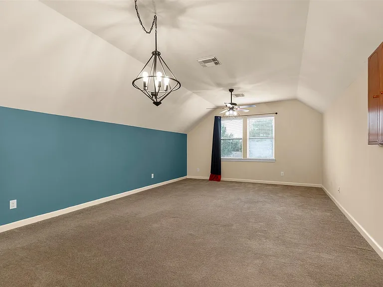 19511 Dunlay Springs Dr — Photo 28