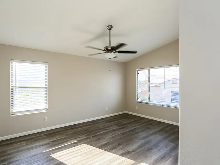 5182 W Vista Ave — Photo 10