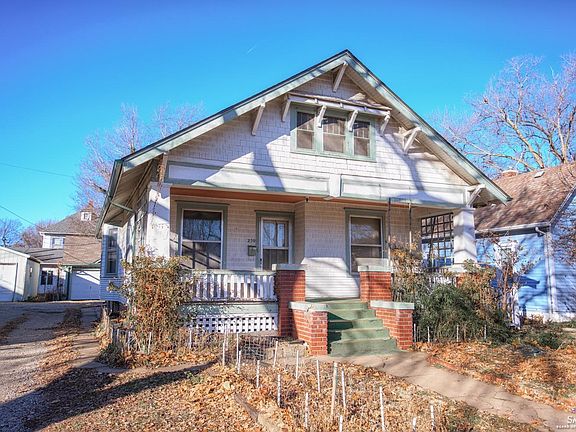 2nd image of 250 S 9th St
