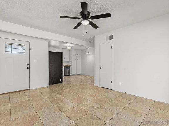3rd image of 623 Aster St