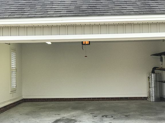 4th image of 2425 B P Ln