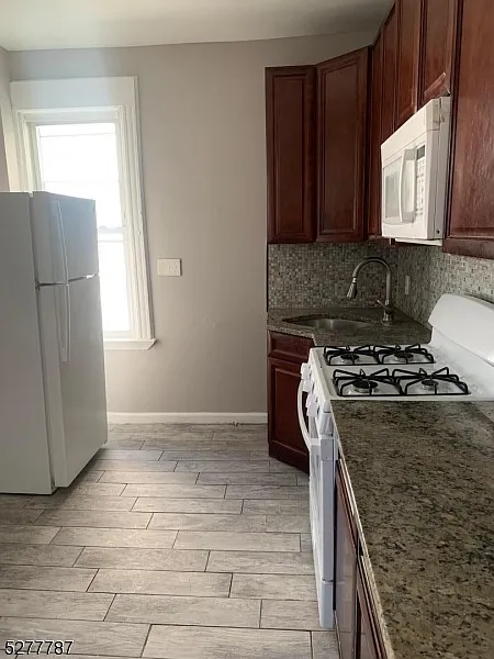 1 bed, 1.0 bath, $1,750 — Photo 4