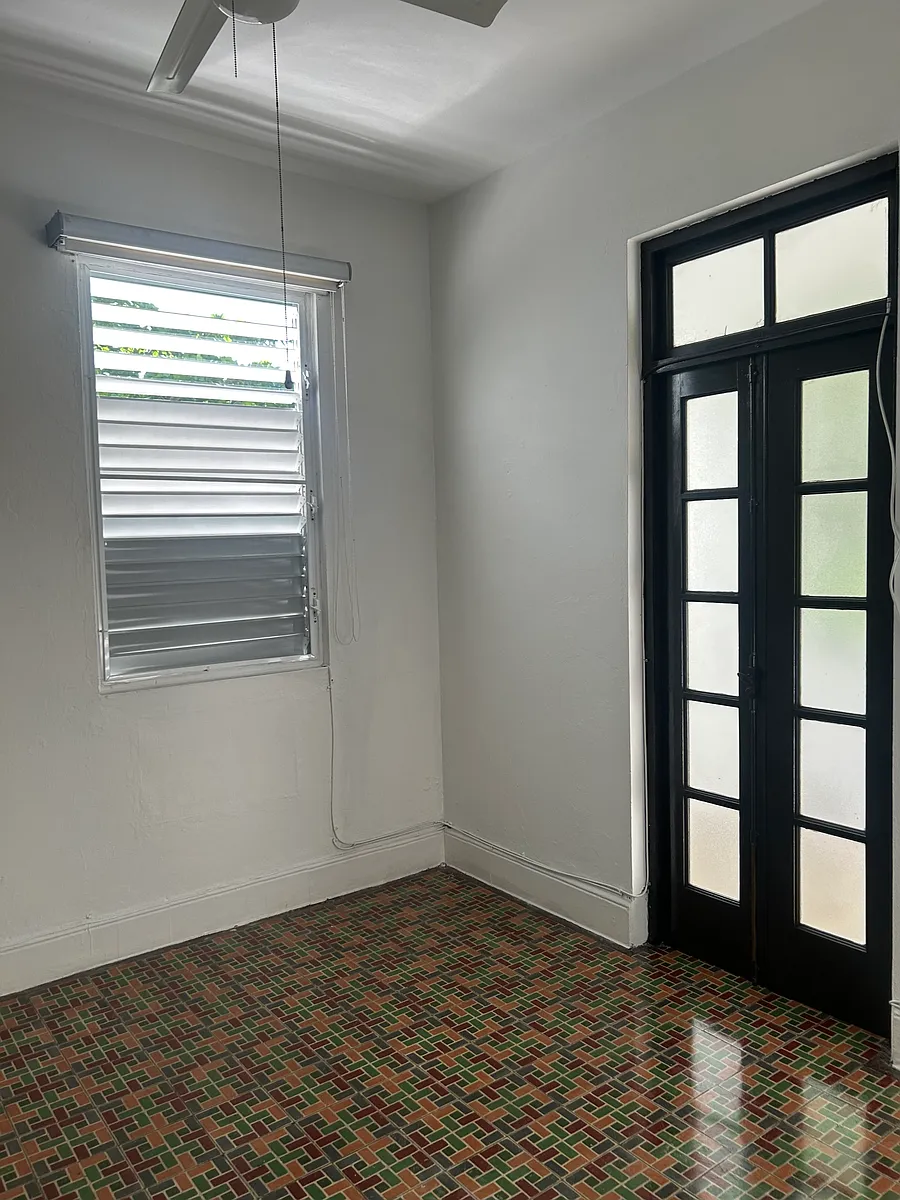 Building Photo - 1500 Calle Maribel