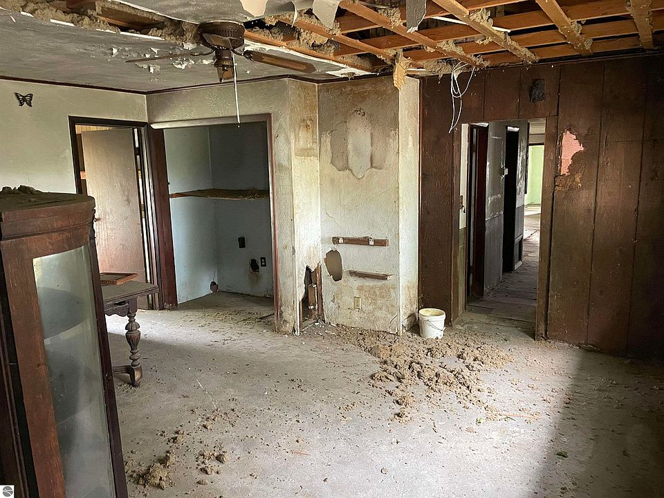 5886 M 65, Hale, MI 48739 Zillow