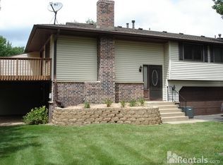 9828 Cavell Cir, Bloomington, MN 55438