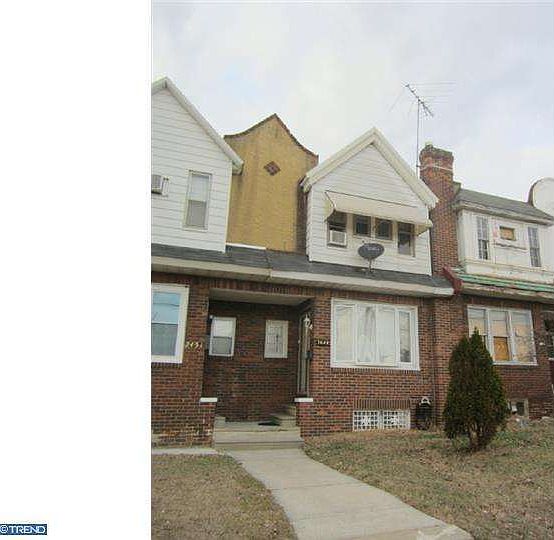 1st image of 7449 Elmwood Ave