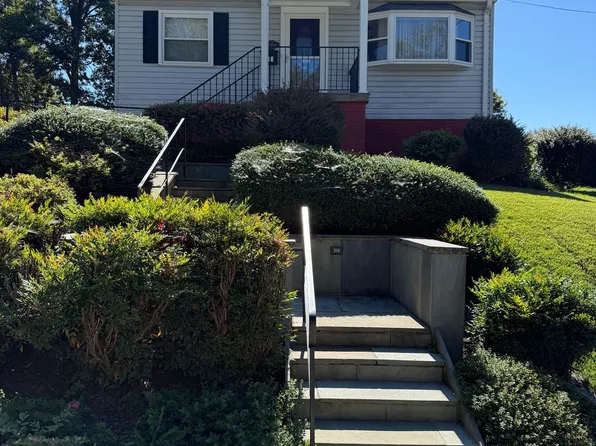 2908 Jennings Rd, Kensington, MD 20895