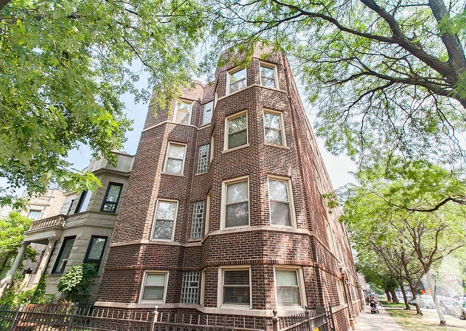 1st image of 1216 W Waveland Ave APT 2F