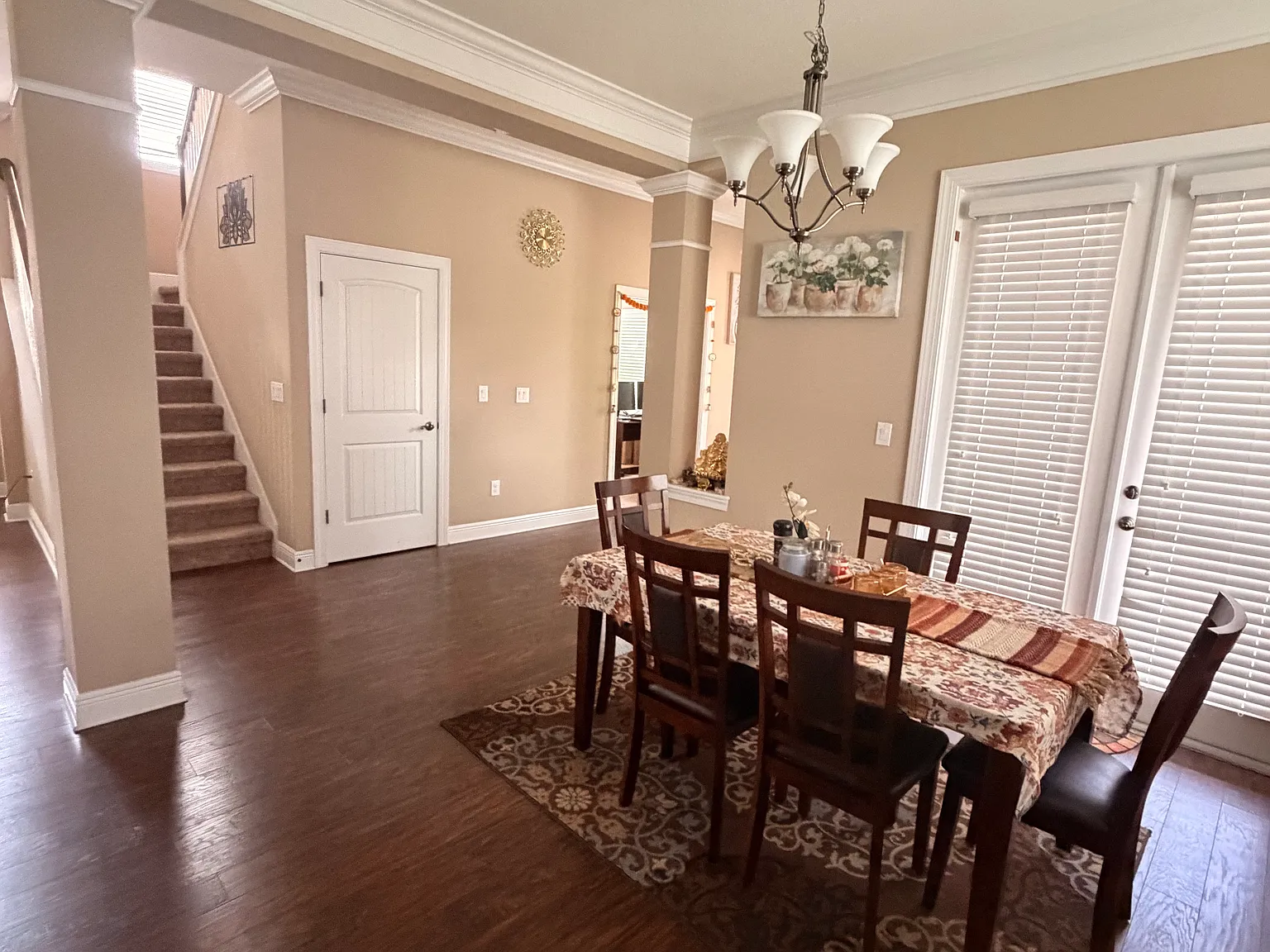 4 bed, 3041 sqft, $3,850 — Photo 3