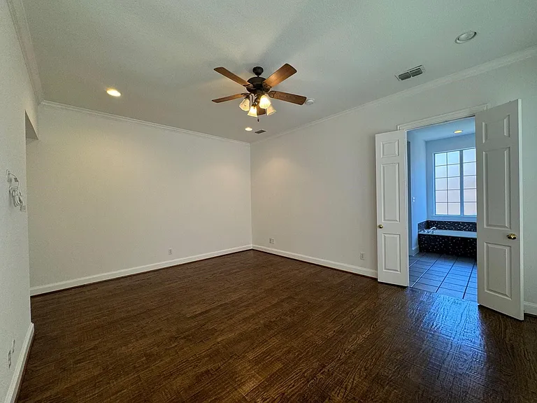 3780 Navarro Way — Photo 12
