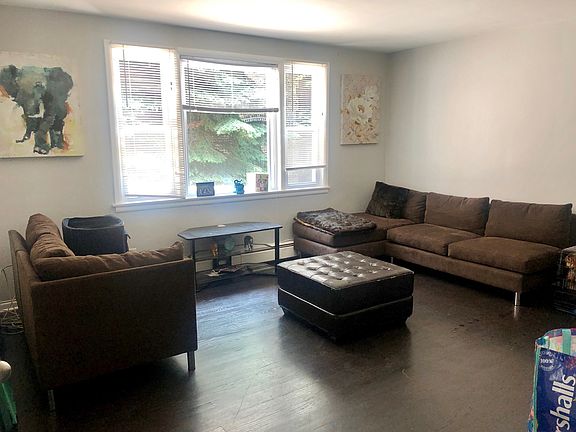 2nd image of 3352 W Hutchinson St #2F