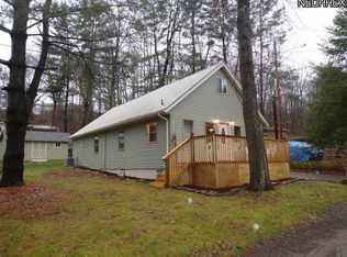 8590 Maple St SW, Sherrodsville, OH
